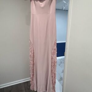 Aqua - Light pink / blush colored gown
